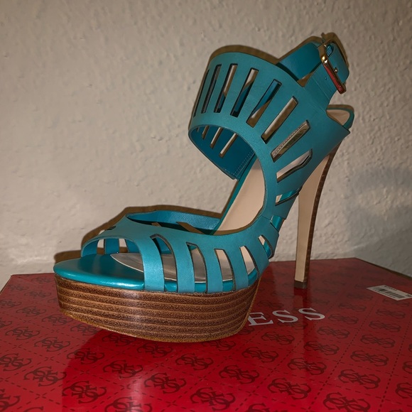 Guess Turquoise Sandal - Picture 4 of 4